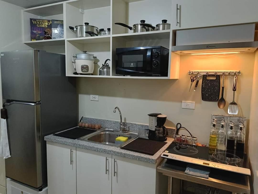 Budget Accommodation Holland Park Condominium Southwoods Binan Laguna Jalang Buitenkant foto