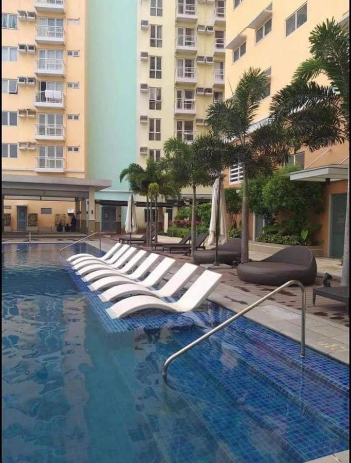 Budget Accommodation Holland Park Condominium Southwoods Binan Laguna Jalang Buitenkant foto